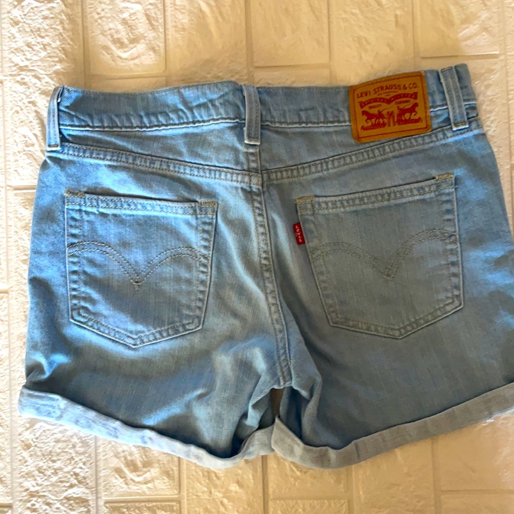 Women’s Levi’s jeans shorts